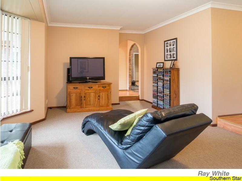 1 Crystal Court, Mount Richon WA 6112