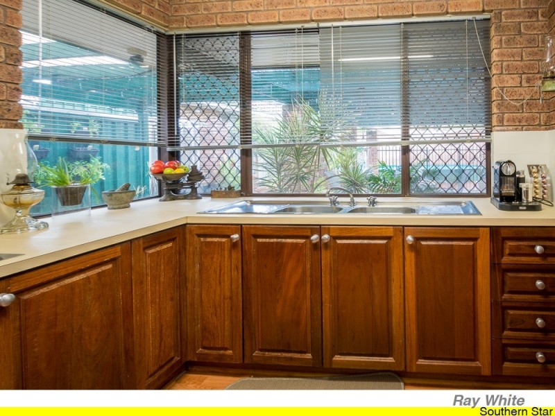 1 Crystal Court, Mount Richon WA 6112