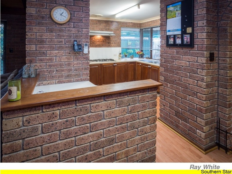 1 Crystal Court, Mount Richon WA 6112