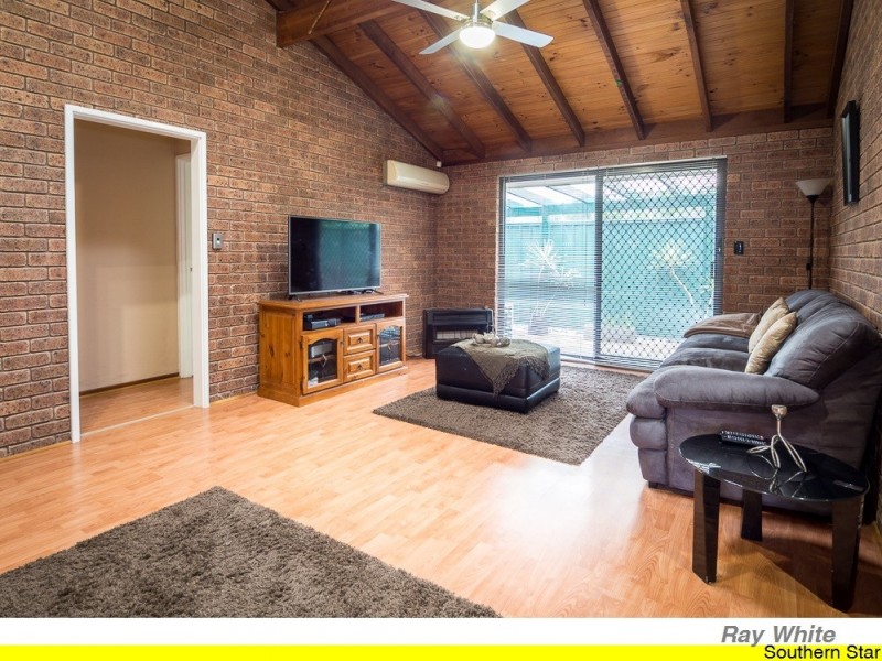 1 Crystal Court, Mount Richon WA 6112