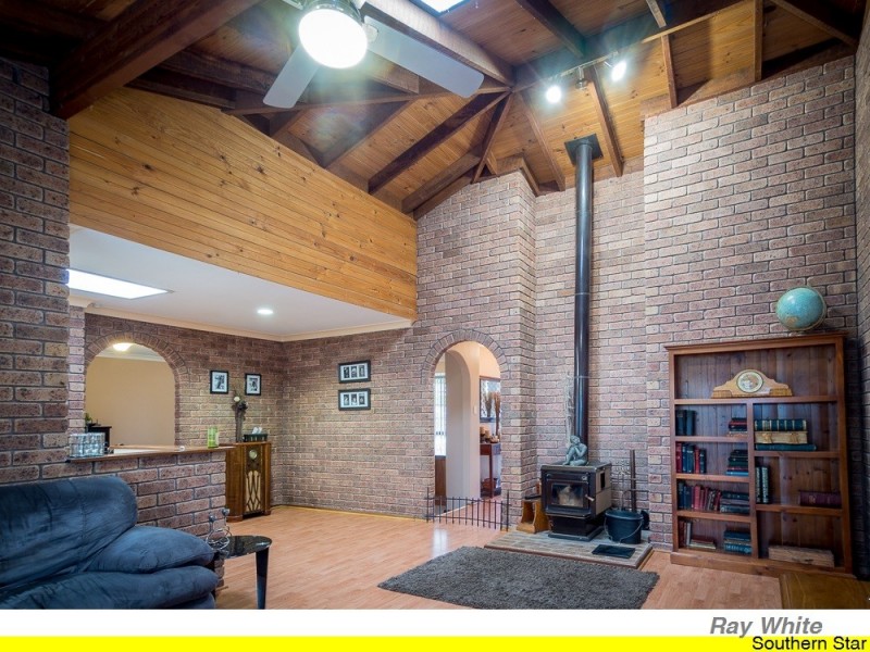 1 Crystal Court, Mount Richon WA 6112