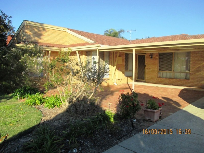 98 Brown Crescent, Seville Grove WA 6112