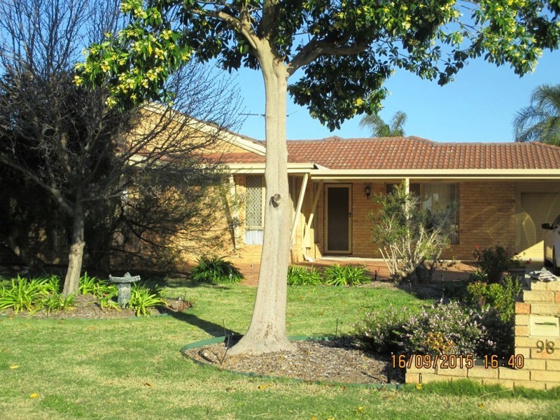 98 Brown Crescent, Seville Grove WA 6112