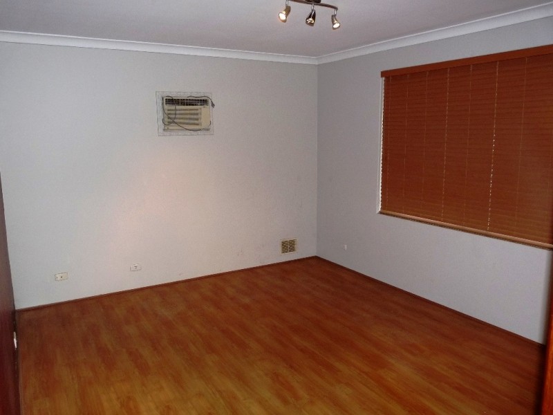 27 San Jacinta Road, Seville Grove WA 6112