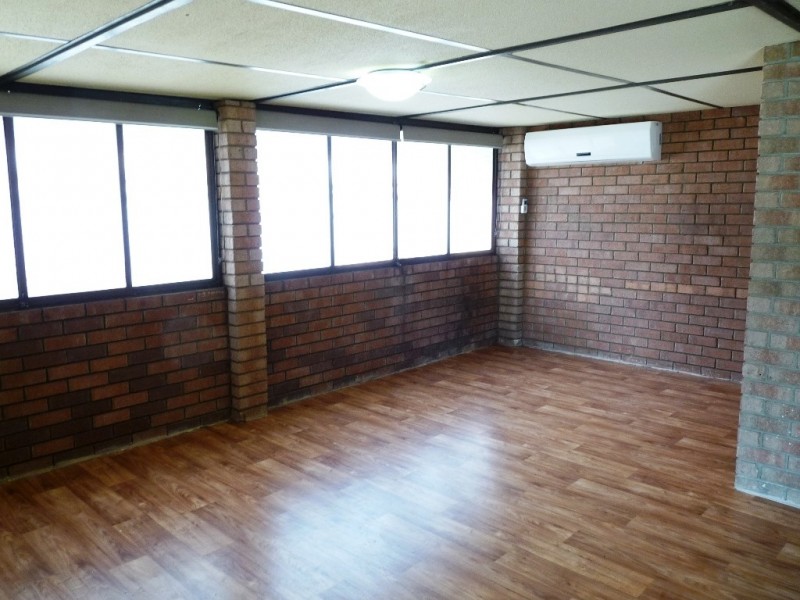 27 San Jacinta Road, Seville Grove WA 6112