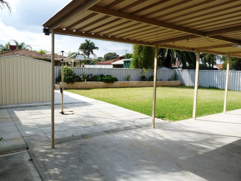 27 San Jacinta Road, Seville Grove WA 6112