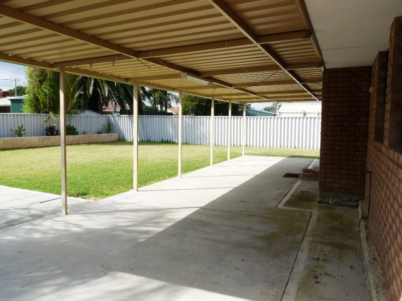 27 San Jacinta Road, Seville Grove WA 6112