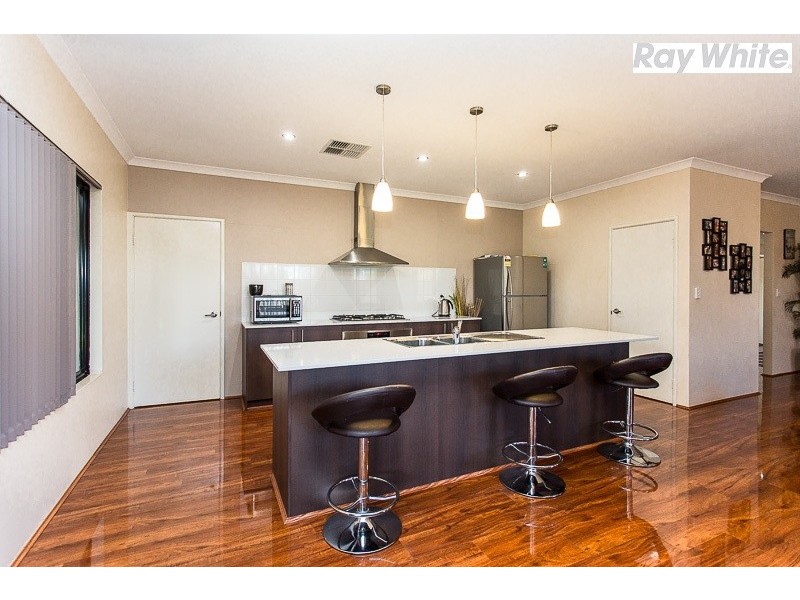 7 Carbine Bend, Byford WA 6122