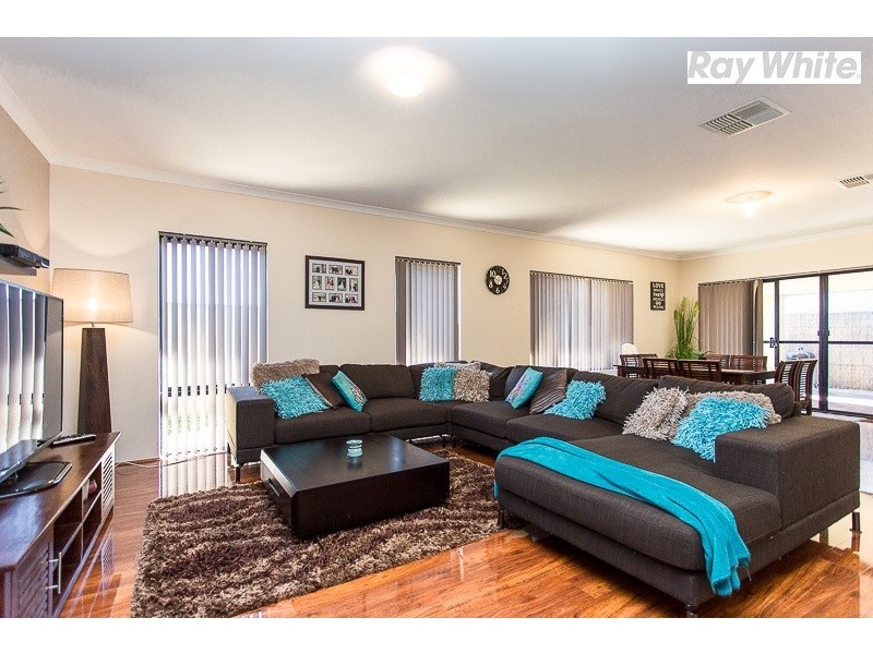 7 Carbine Bend, Byford WA 6122