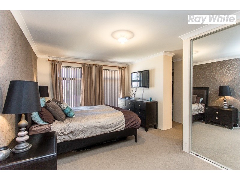 7 Carbine Bend, Byford WA 6122