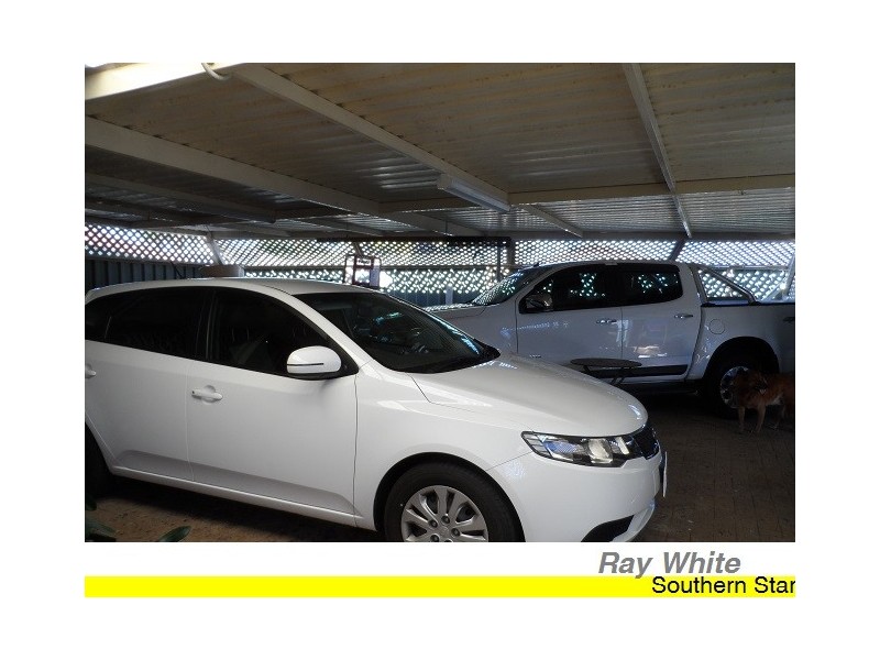 6 Sepal Close, Seville Grove WA 6112