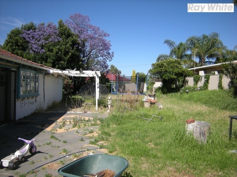 21 River Avenue, Maddington WA 6109