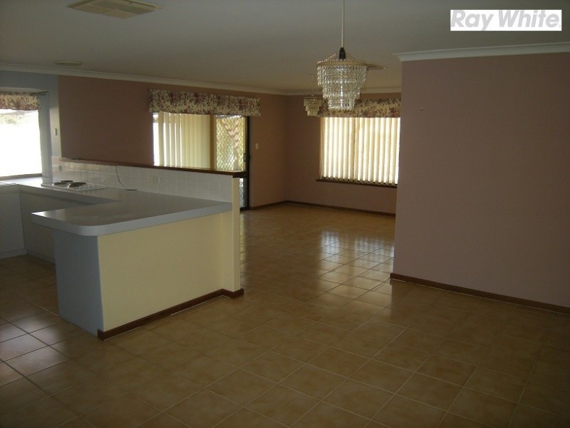 48 Aussat Drive, Kiara WA 6054