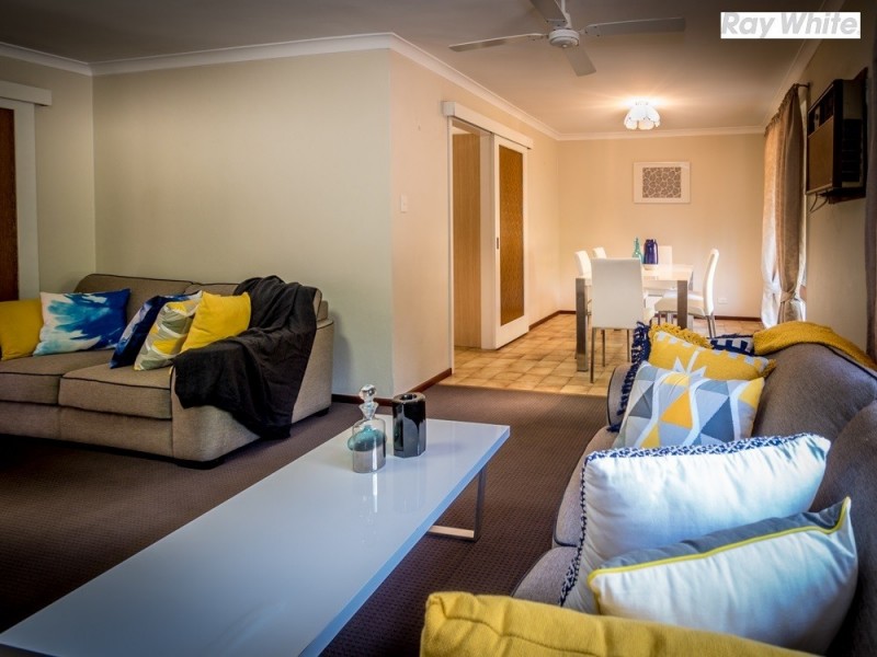 35 Harrison Road, Mount Richon WA 6112