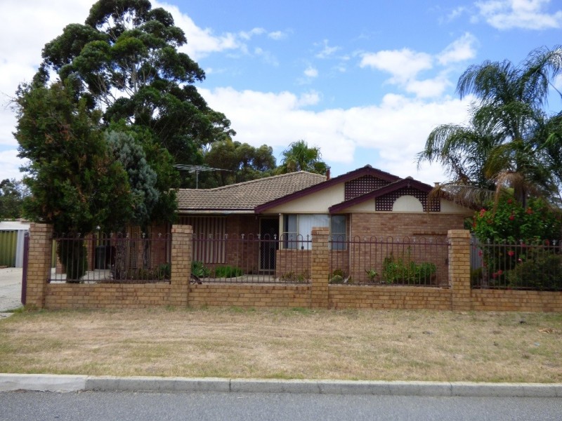 4 Kingfisher View, Brookdale WA 6112