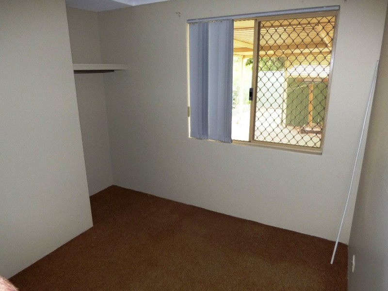 4 Kingfisher View, Brookdale WA 6112