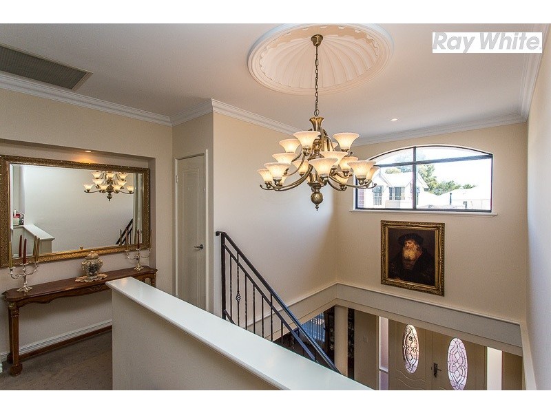 8 Breelya Rise, Canning Vale WA 6155