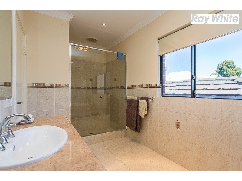 8 Breelya Rise, Canning Vale WA 6155