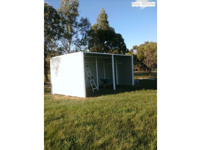 8 Haddleton Road, Woodanilling WA 6316