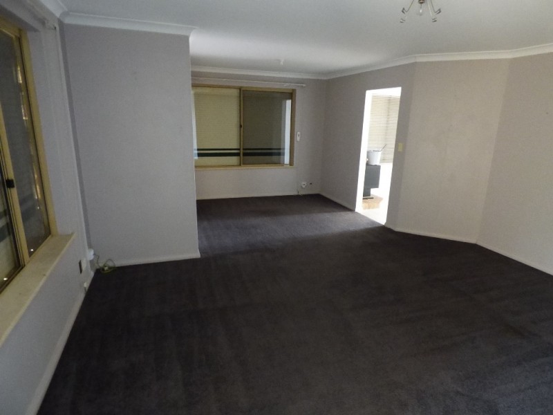 3 Symes Close, Seville Grove WA 6112