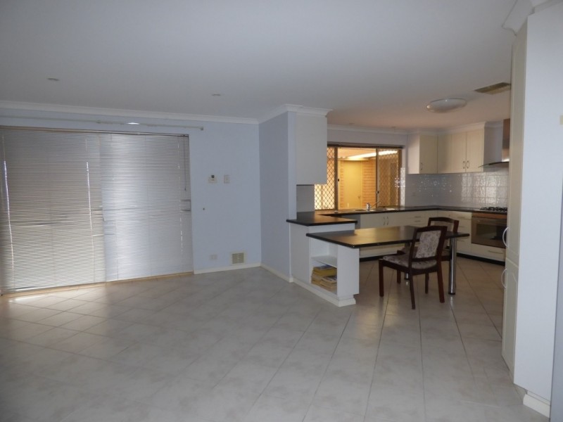 3 Symes Close, Seville Grove WA 6112