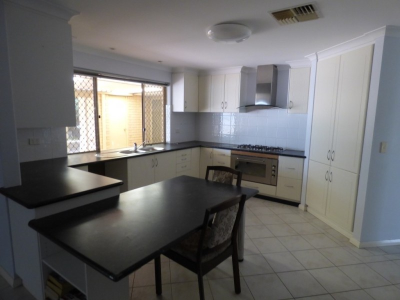 3 Symes Close, Seville Grove WA 6112