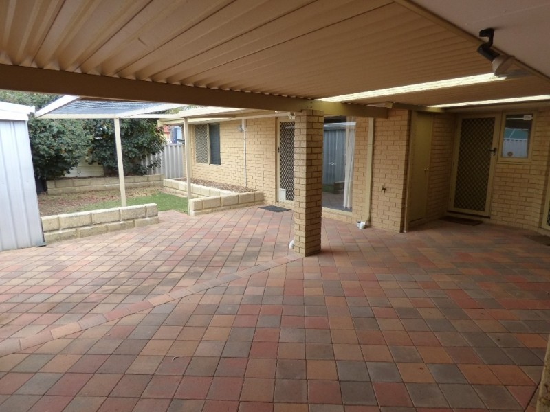 3 Symes Close, Seville Grove WA 6112