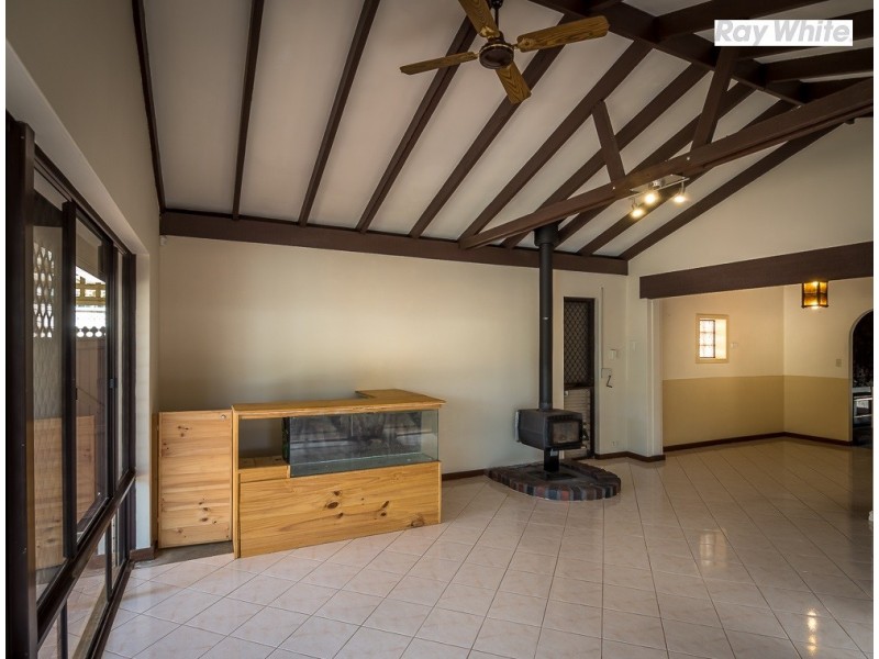 16 Elanora Road, Armadale WA 6112