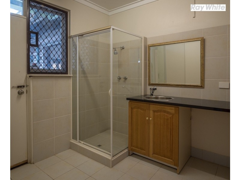 16 Elanora Road, Armadale WA 6112