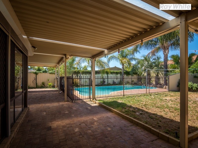 16 Elanora Road, Armadale WA 6112