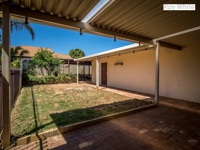 16 Elanora Road, Armadale WA 6112