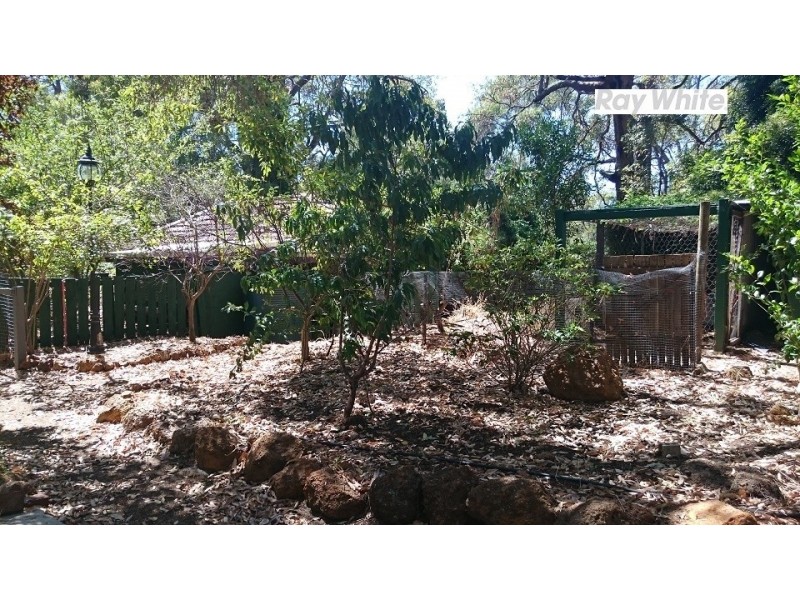 9 a High Road, Roleystone WA 6111