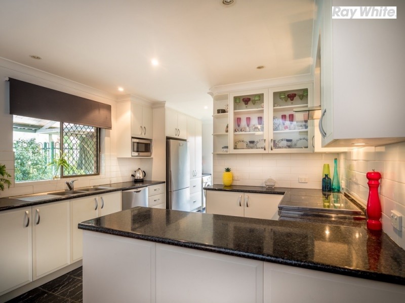 12 Palm Terrace, Forrestfield WA 6058