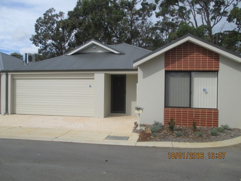 11/99 Lowanna Way, Armadale WA 6112