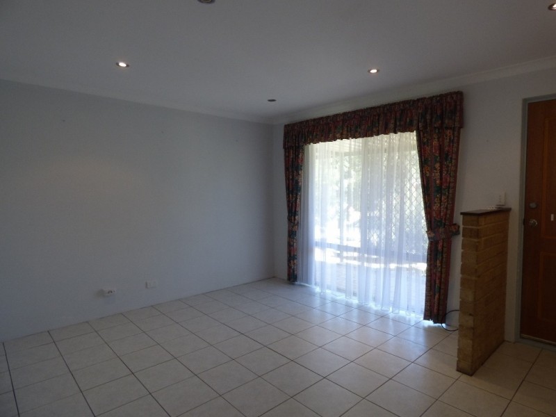 6 McGrath Place, Seville Grove WA 6112