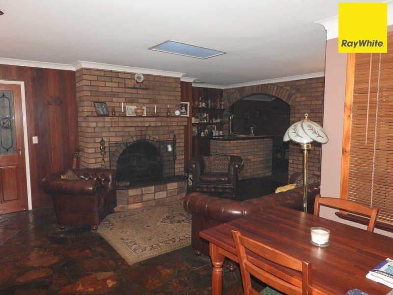 13 High Road, Roleystone WA 6111