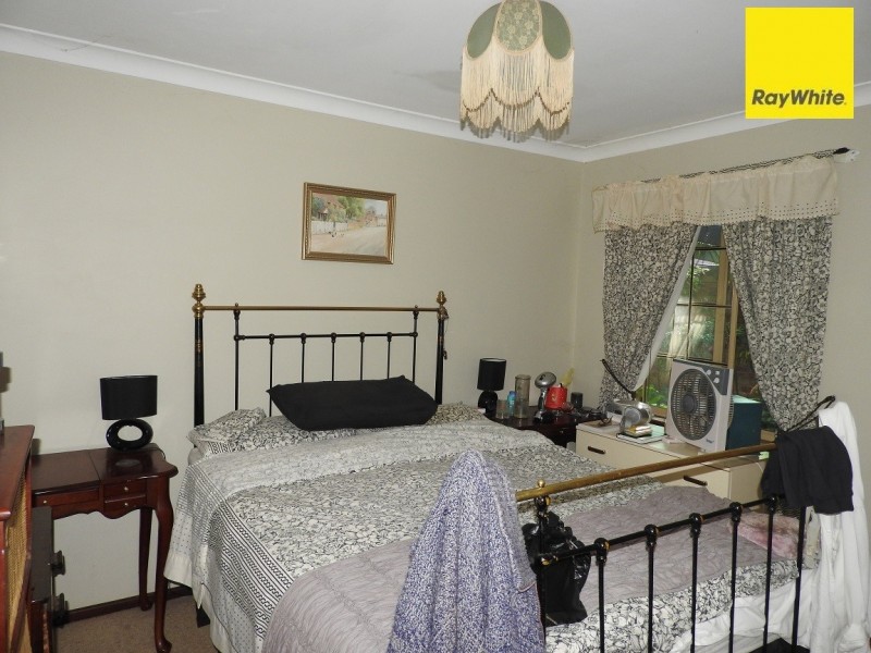 13 High Road, Roleystone WA 6111