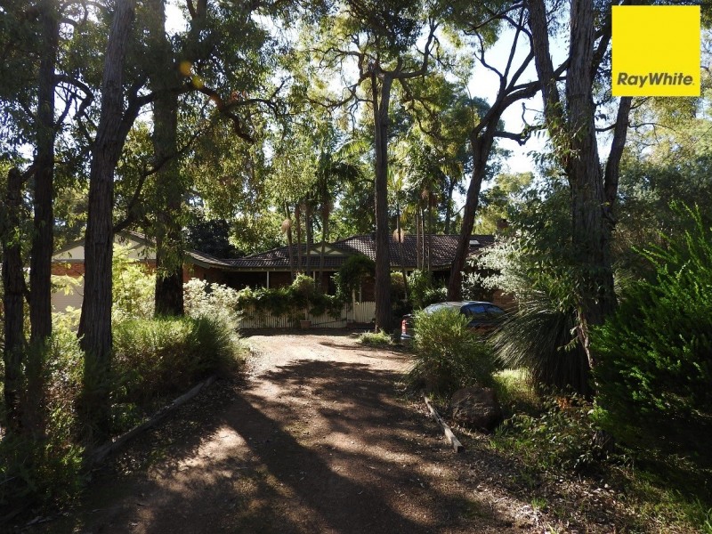 13 High Road, Roleystone WA 6111