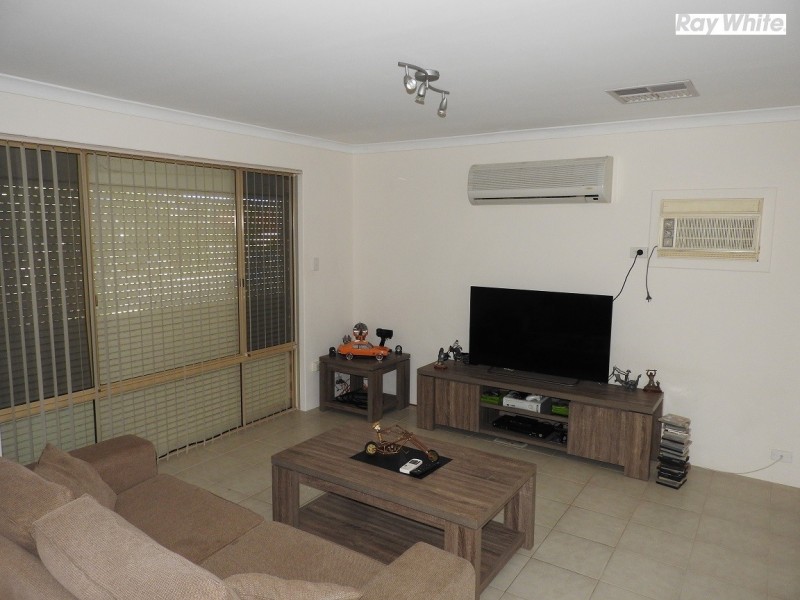 12 Piesse Place, Seville Grove WA 6112