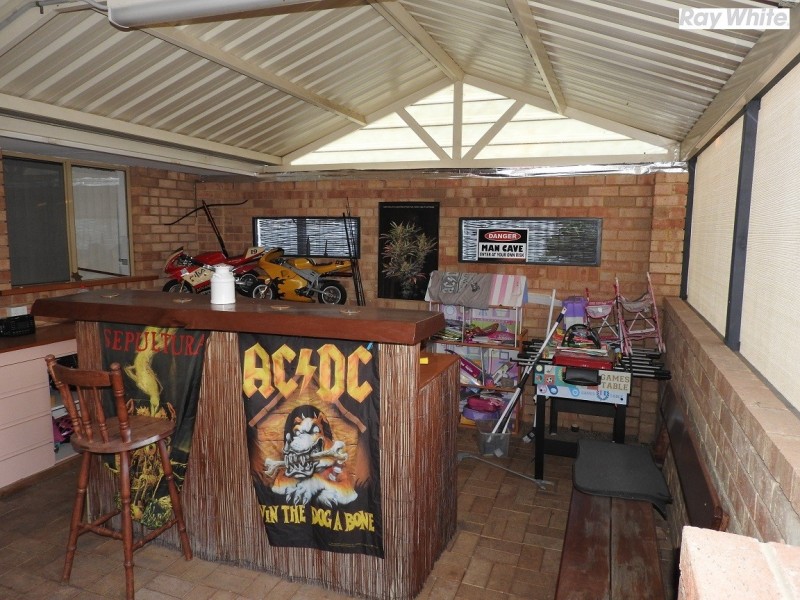 12 Piesse Place, Seville Grove WA 6112