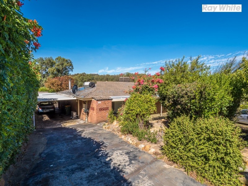 23 Carawatha Avenue, Mount Nasura WA 6112