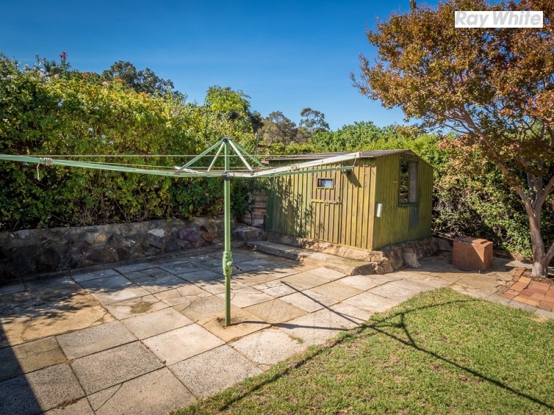 23 Carawatha Avenue, Mount Nasura WA 6112