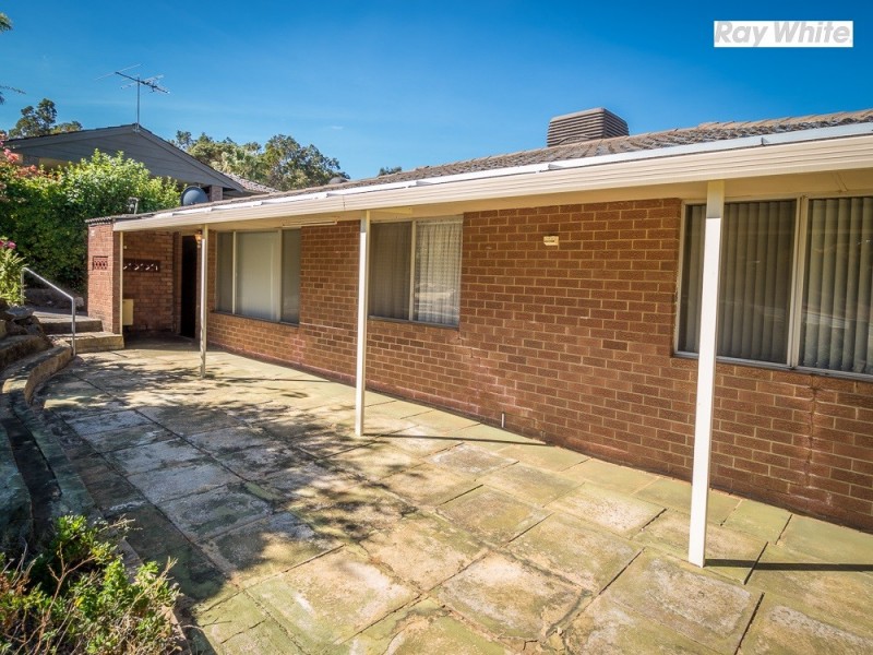 23 Carawatha Avenue, Mount Nasura WA 6112