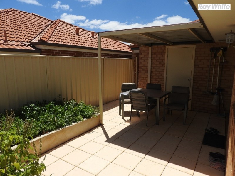 5/51 Third Avenue, Kelmscott WA 6111