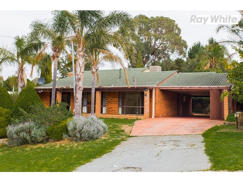 4 Looranah Street, Mount Nasura WA 6112