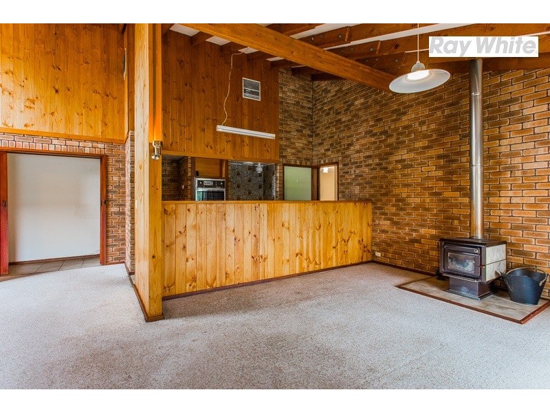 4 Looranah Street, Mount Nasura WA 6112