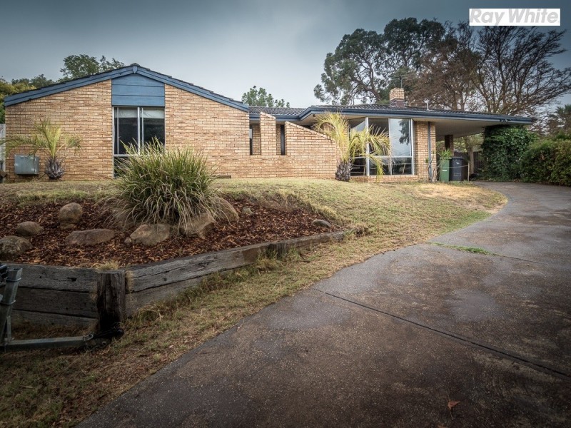 11 Coolabah Drive, Mount Nasura WA 6112