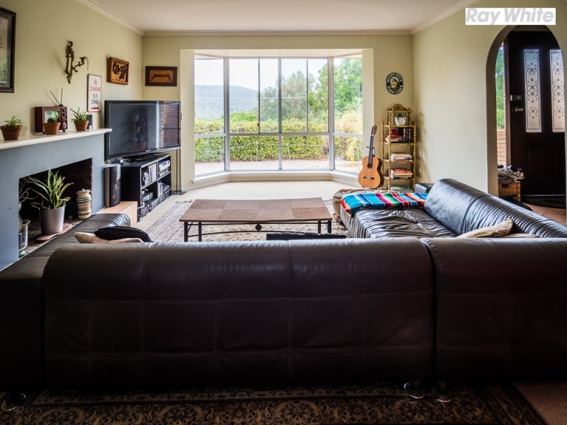 11 Coolabah Drive, Mount Nasura WA 6112