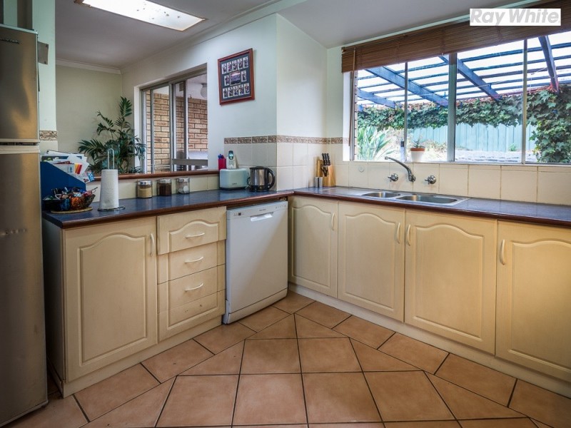 11 Coolabah Drive, Mount Nasura WA 6112