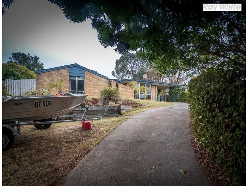 11 Coolabah Drive, Mount Nasura WA 6112